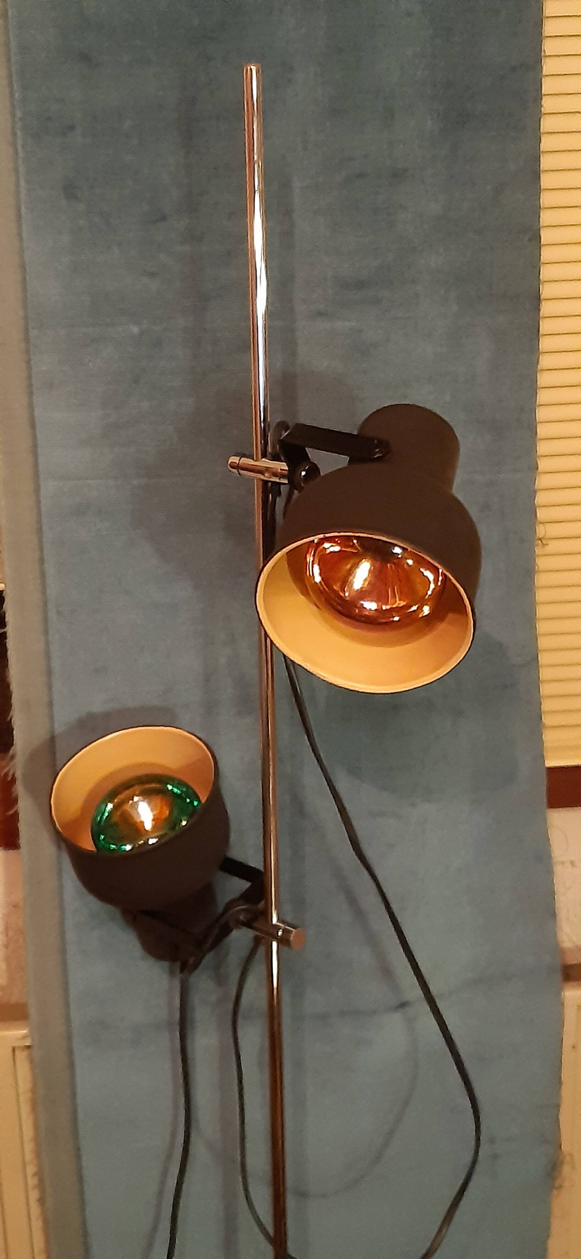 Authentic 70s floor lamp with 2 adjustable black lampshades