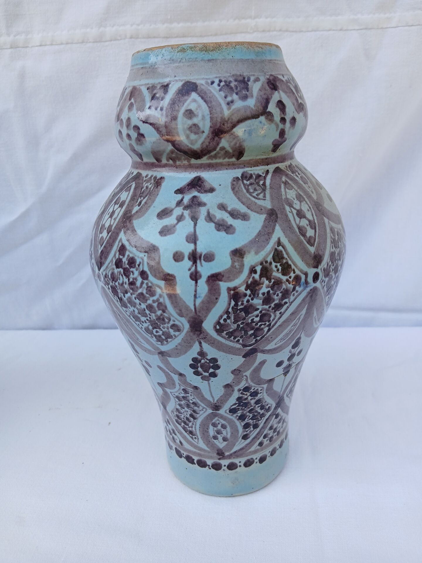 Vase safi ancien signé
