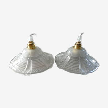 Pair of hanging lamps