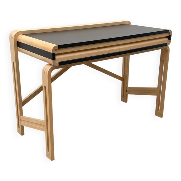 Bureau en bois massif et formica