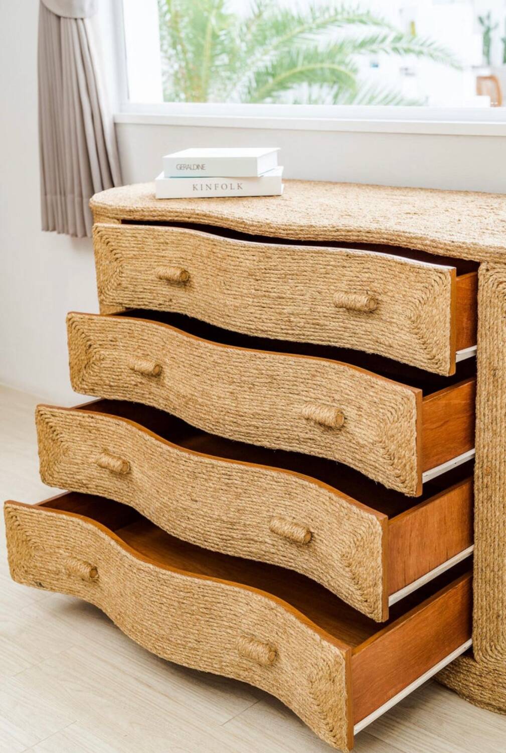 Rope chest of drawers