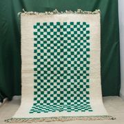 Tapis berbere carré vert taille 150 x 250 cm