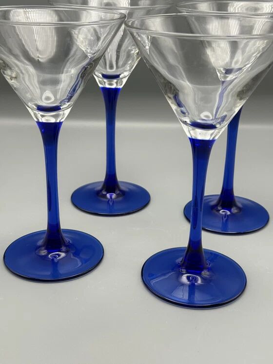 Set of 4 Luminarc cocktail glasses made in France