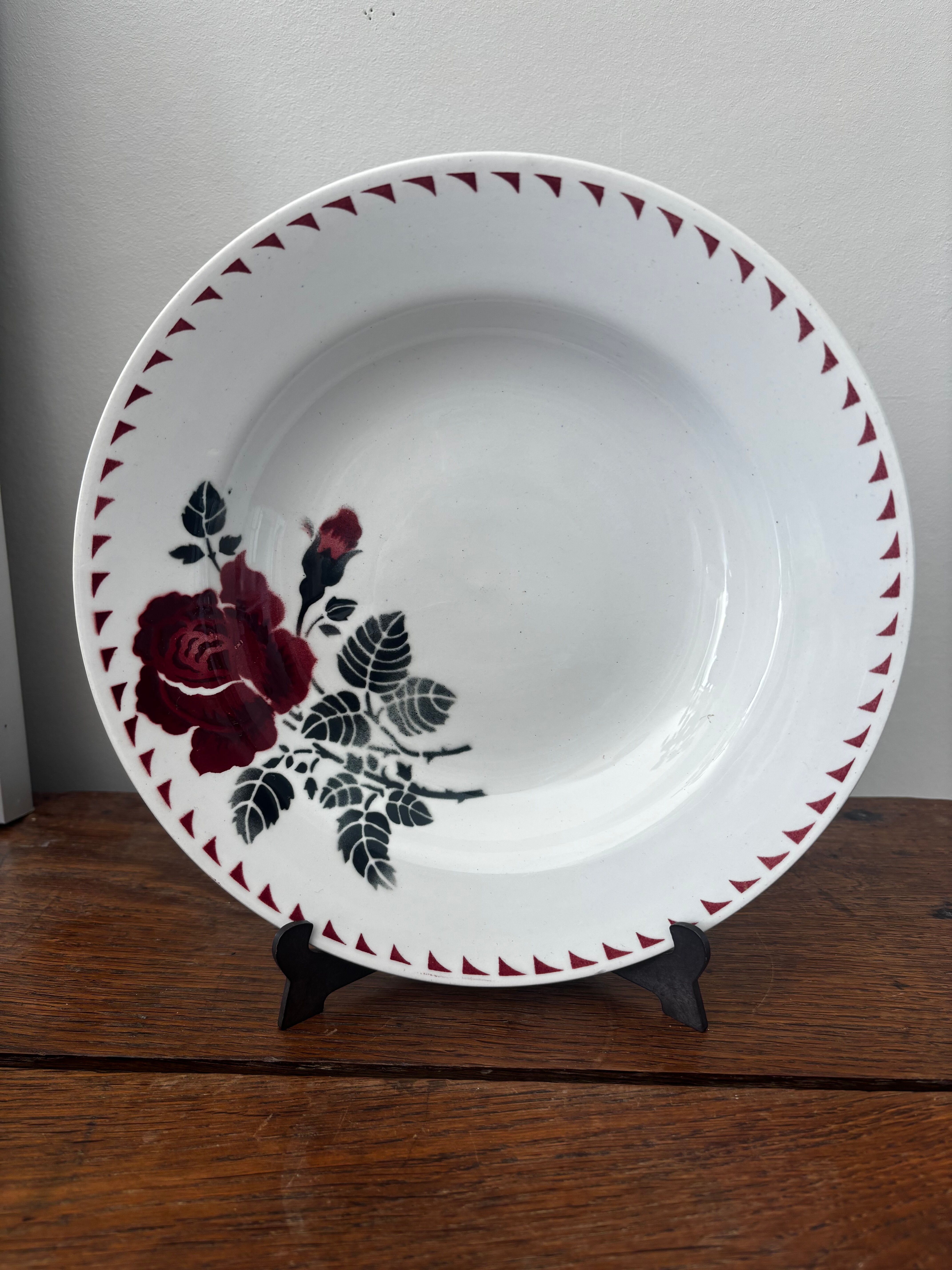 Vintage lot of 5 deep plates l’amandinoise café mars
