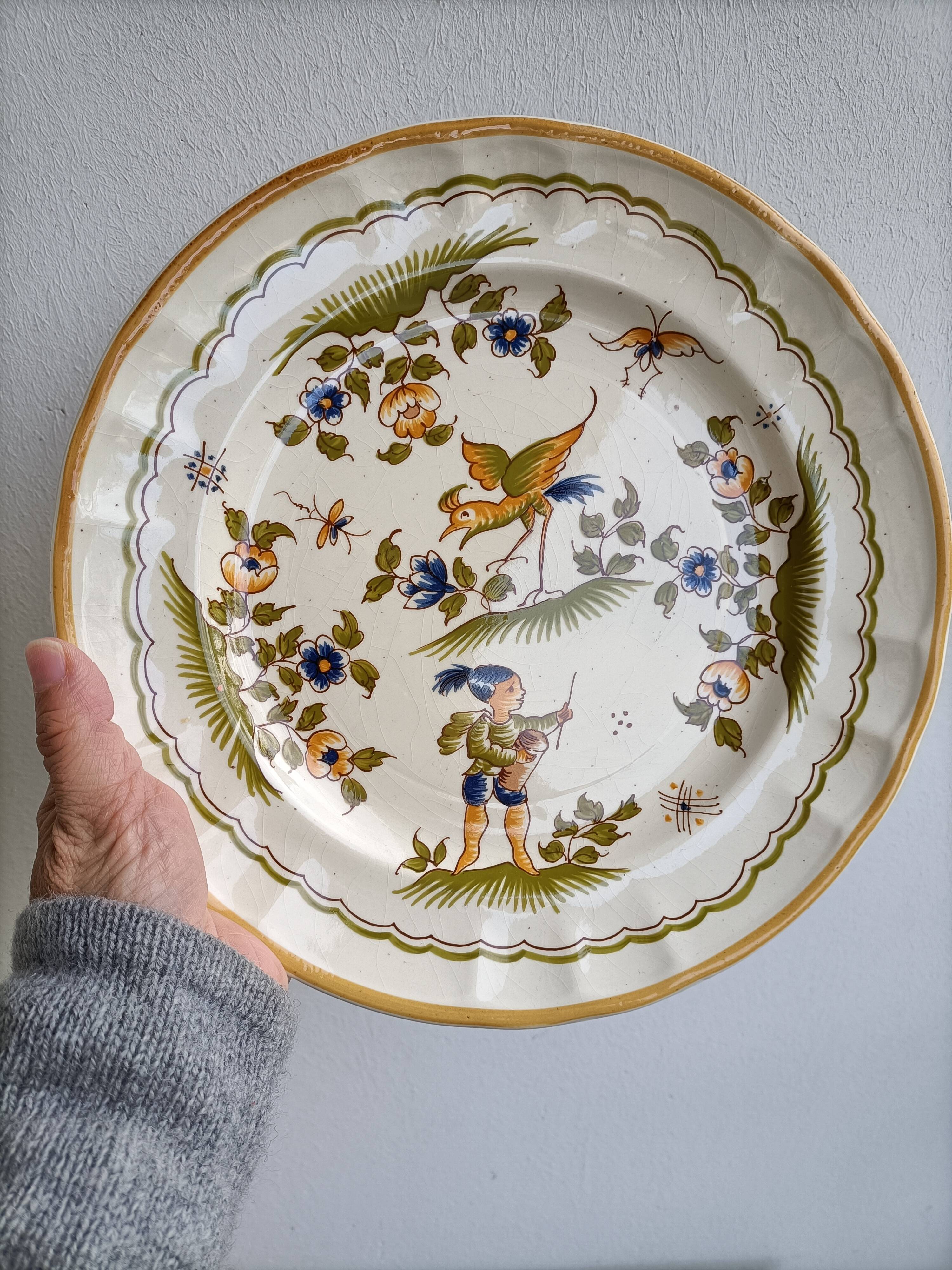 Old plate reproduction Old Moustiers 70s decorations Moustiers