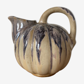 Ceramic ball pitcher