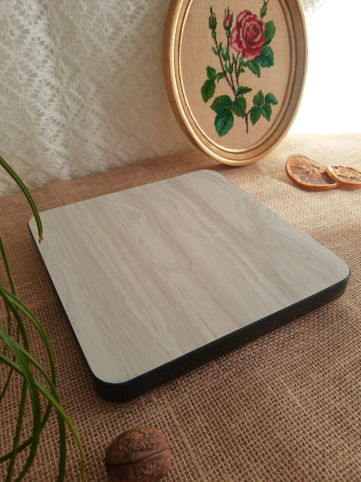 Flat bottom in white veined formica gray - vintage