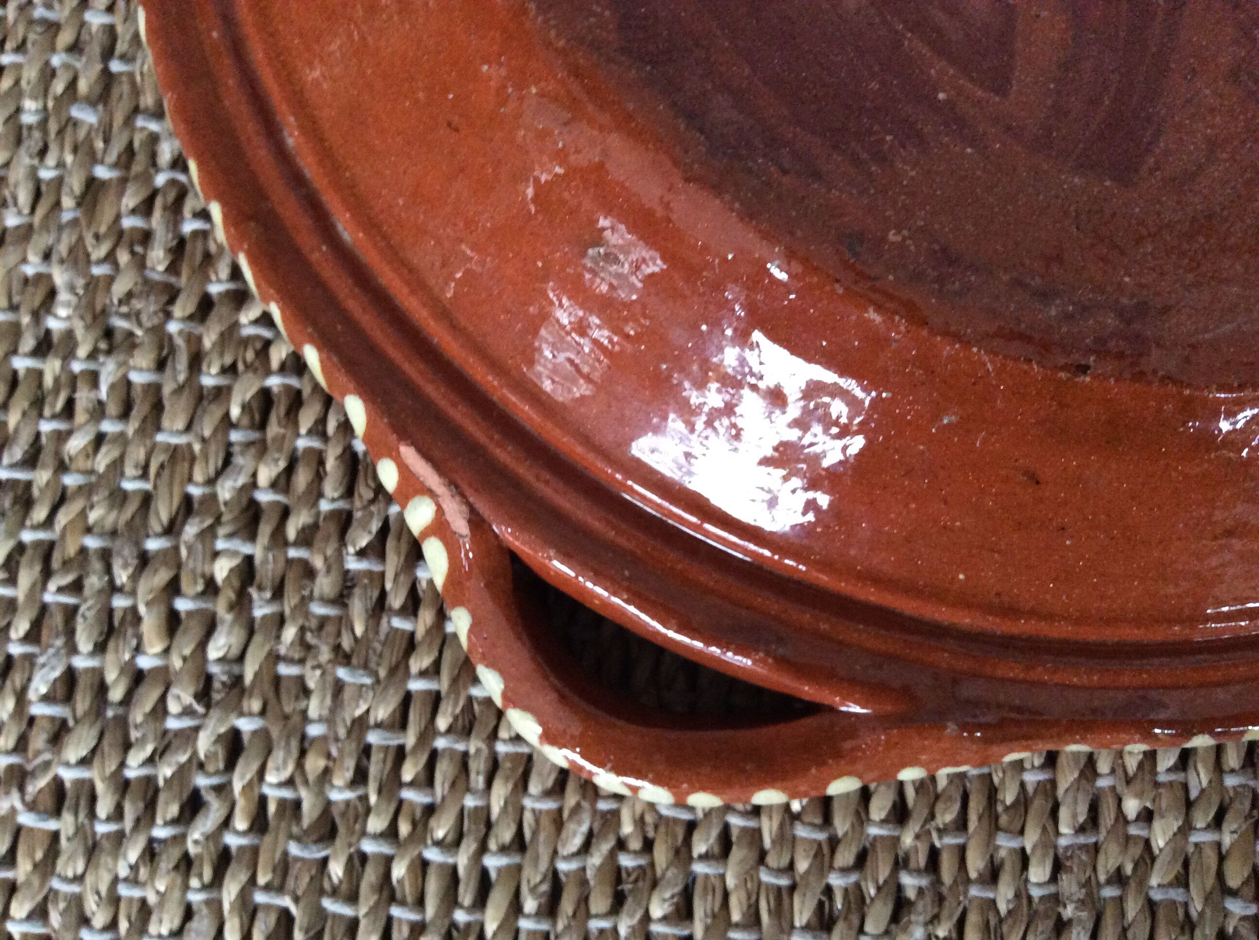 2 terracotta dishes