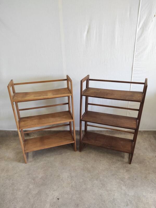 Foldable and stackable wooden shelves