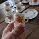 Service Winterling 70s – flamboyant floral orange décor
