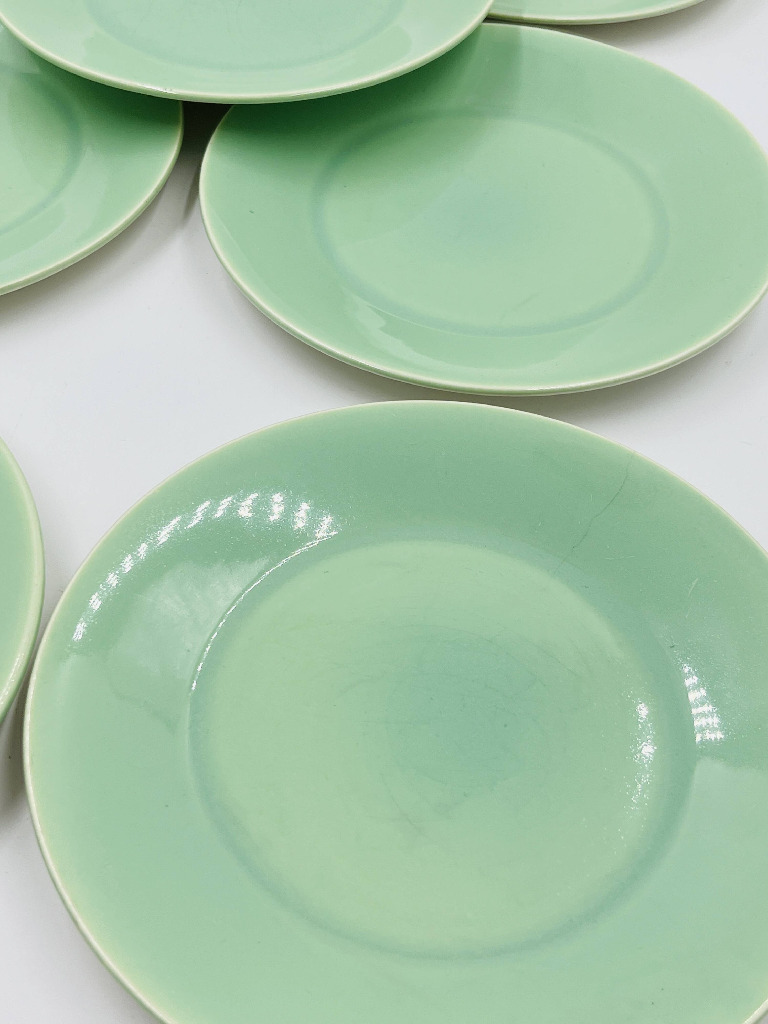 Lot de 7 assiettes a dessert Boch Frères
