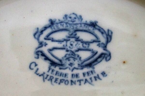 Grande soupière Renaissance terre de fer clairefontaine js & Cie, XIXème.