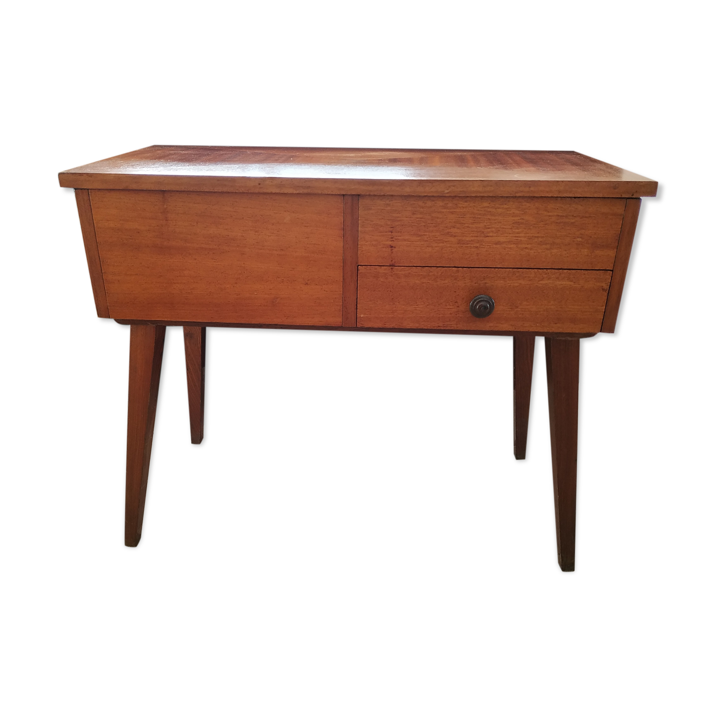 Furniture with work design compass feet