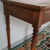 Desk with feet turned in oak