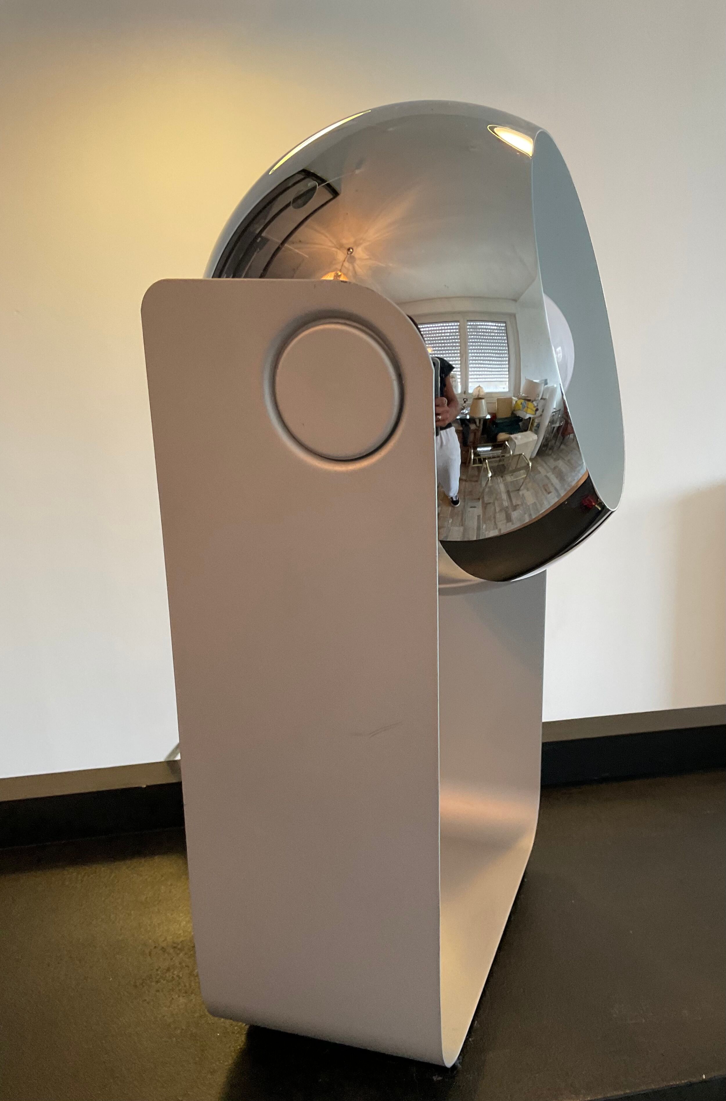 Vintage Eyeball lamp from the 80s