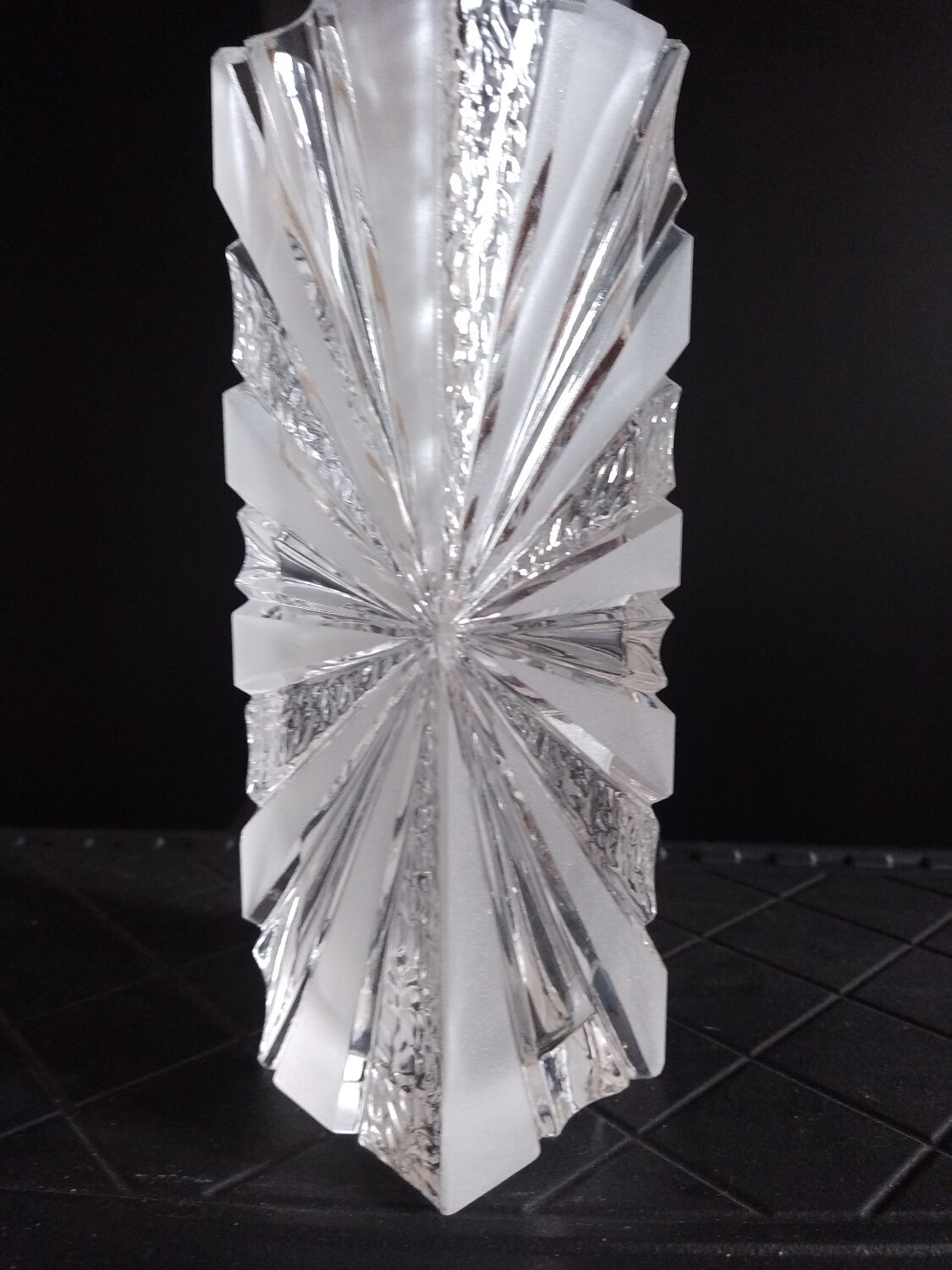 Crystal vase op art
