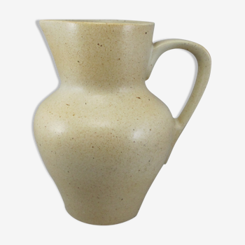 Pitcher jug in terracotta