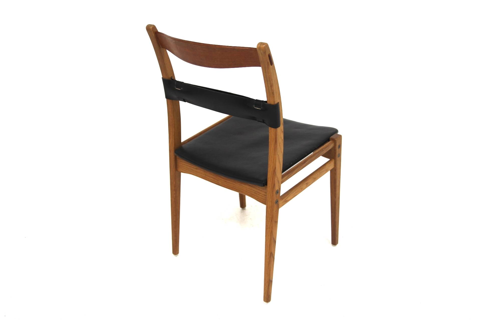 Set of 4 Scandinavian leather chairs "Remus", Yngve Ekström, Swedese, Sweden, 1960