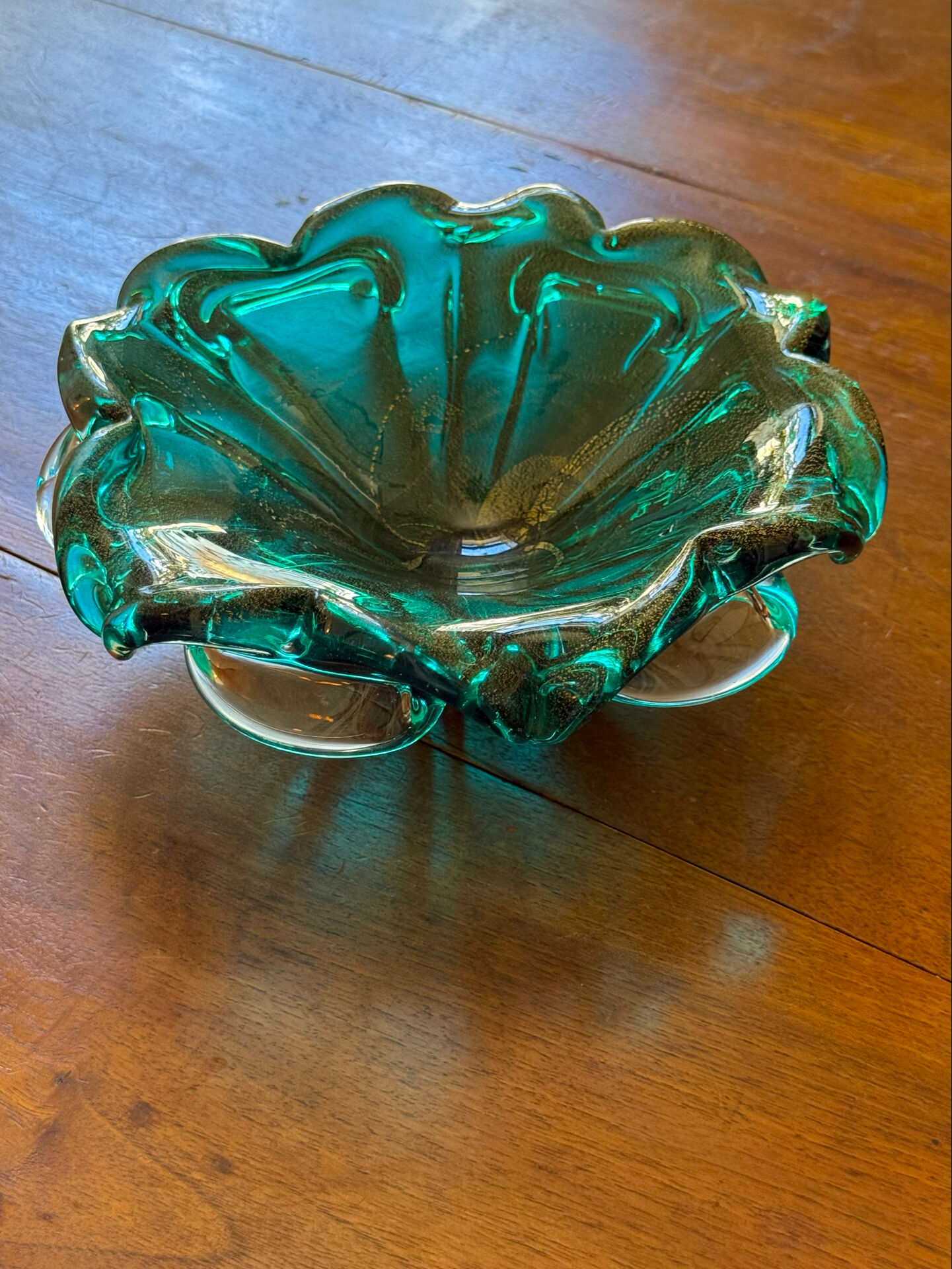 Bowl / pocket emptier / glass centrepiece in Murano style from the 1970s.