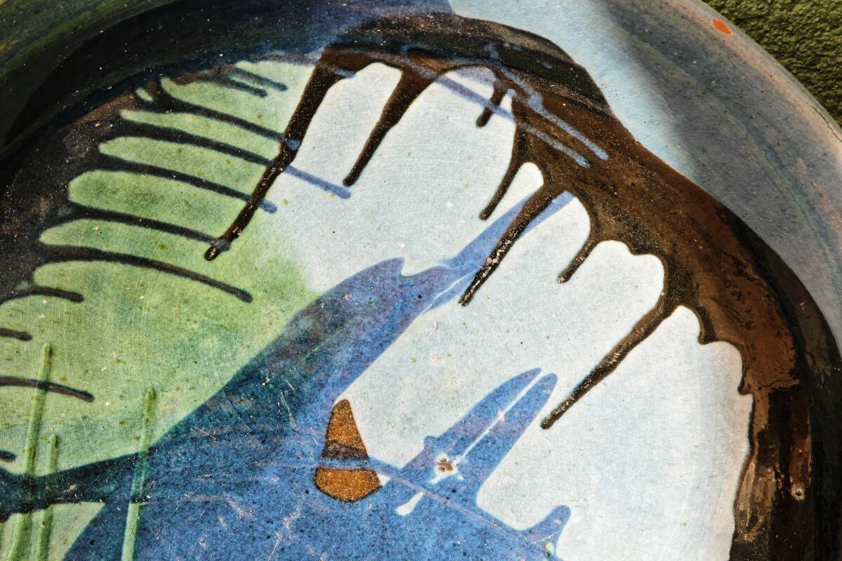 Large ceramic deep dish signed Ceramp