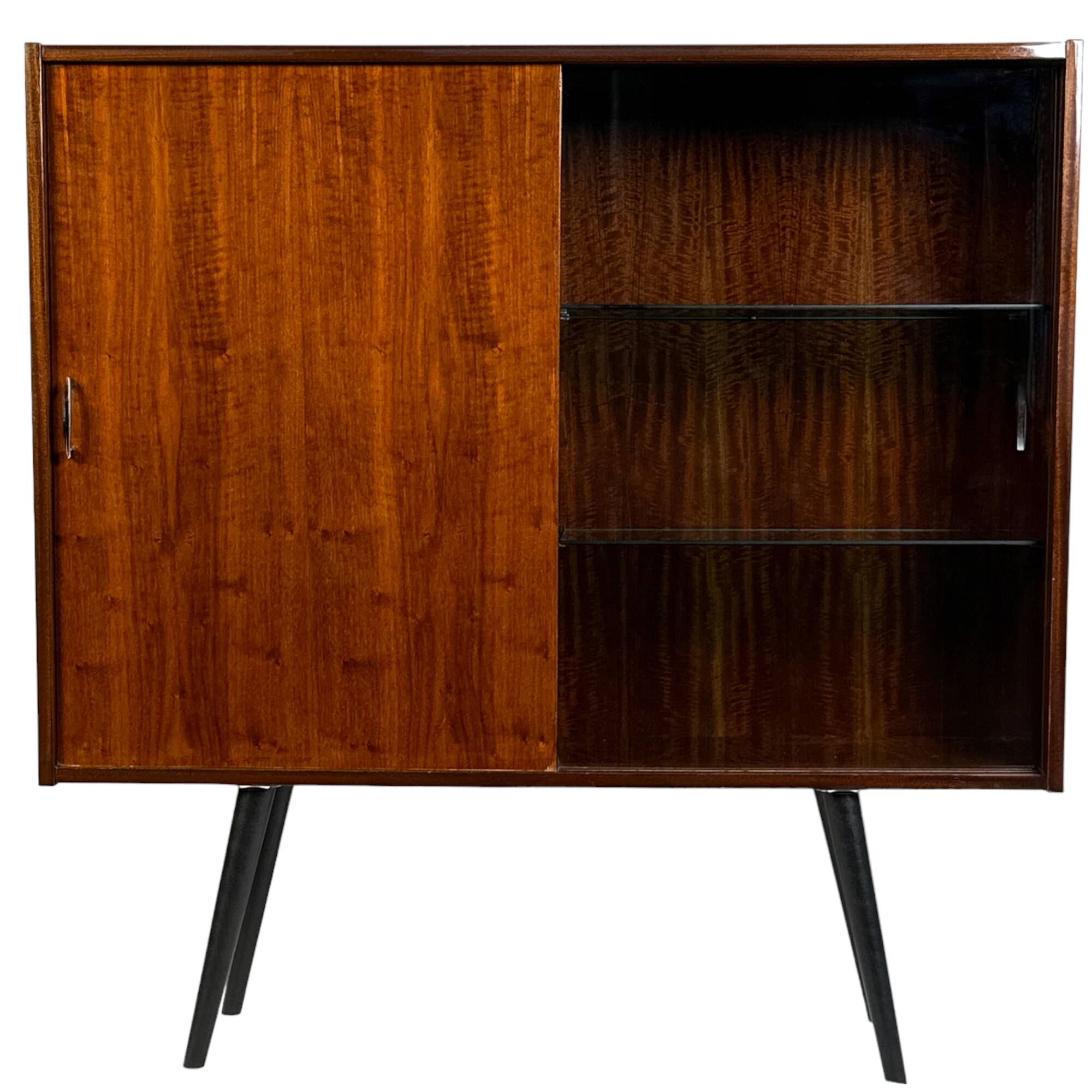 Vintage Violetta display case from Zielona Góra, Poland 1960.