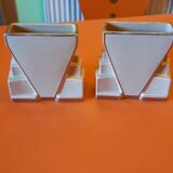 2 art deco vases