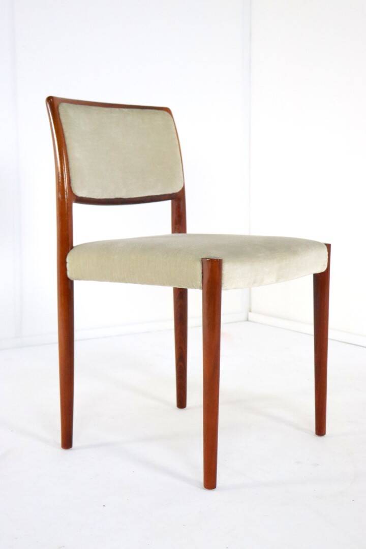 Set of 4 Niels O Möller model 80 chairs