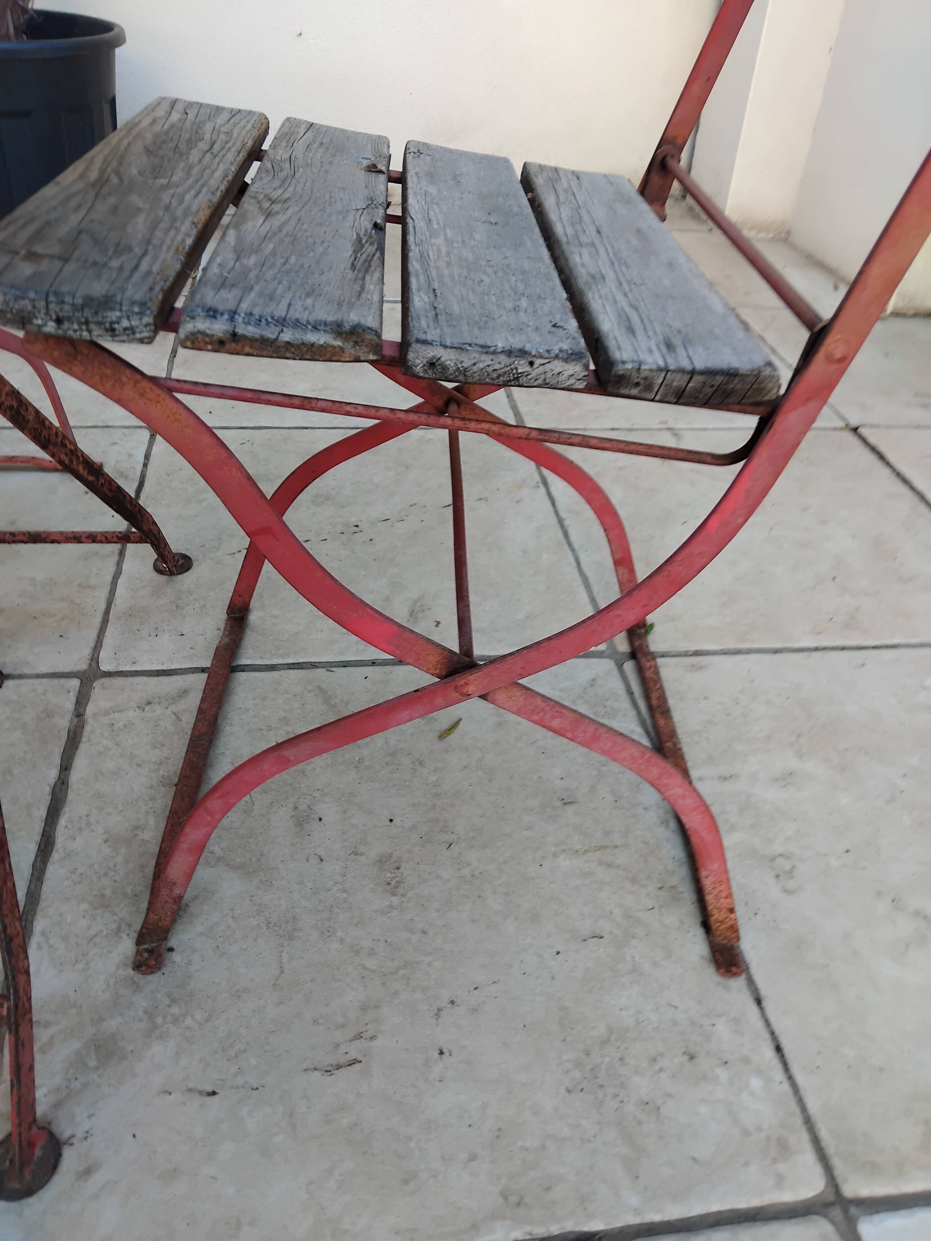 Table and 4 Bistro Guinguette chairs, antique circa 1900.