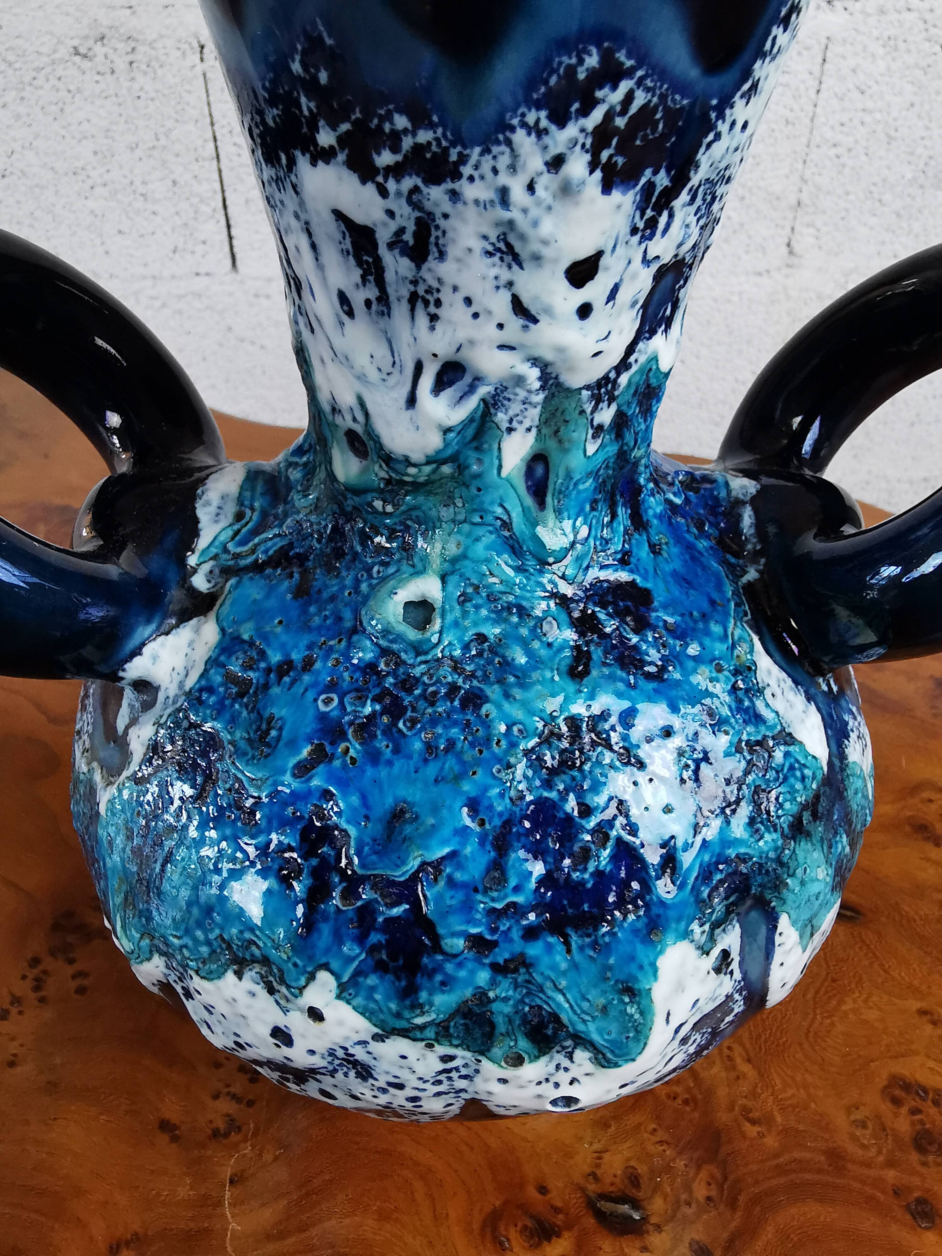 Vase bleu vallauris