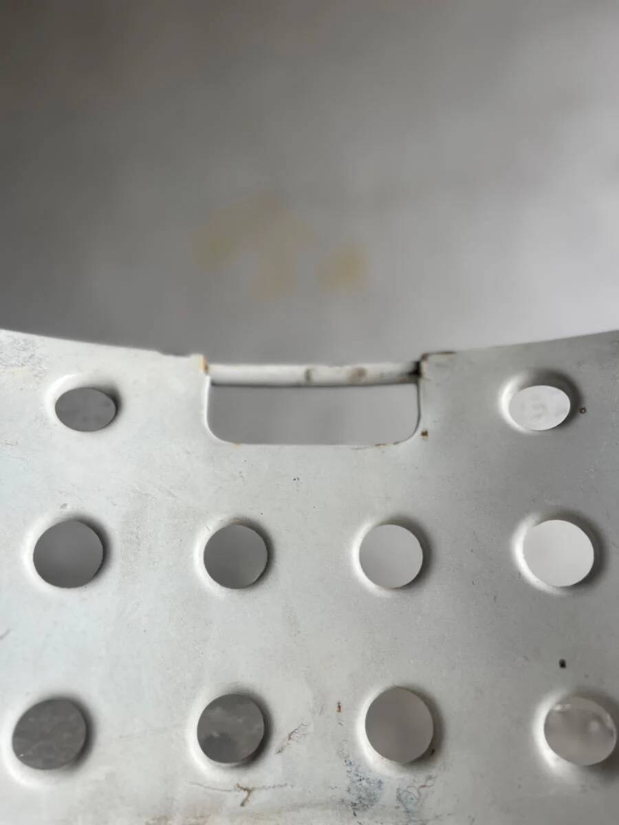 White Lacquered Steel Omstak Chair by Rodney Kinsman for Bieffeplast (1971) Industrial Sled Base