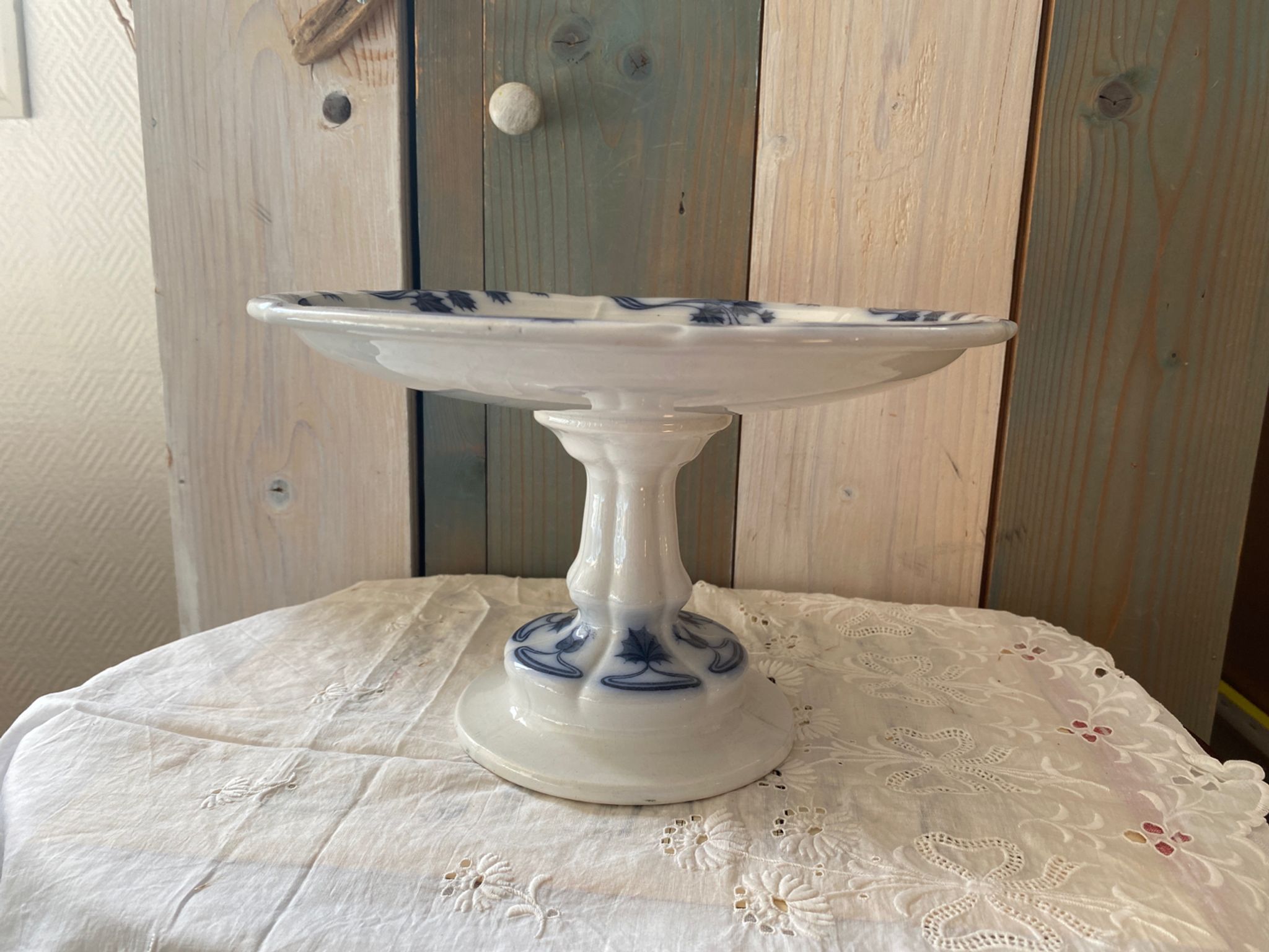 Grande coupe sur pied « Art Nouveau » Villeroy et Boch