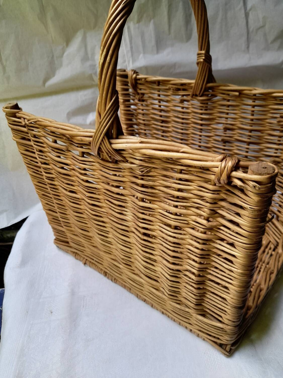 Panier rotin pour bois,niche, couture...