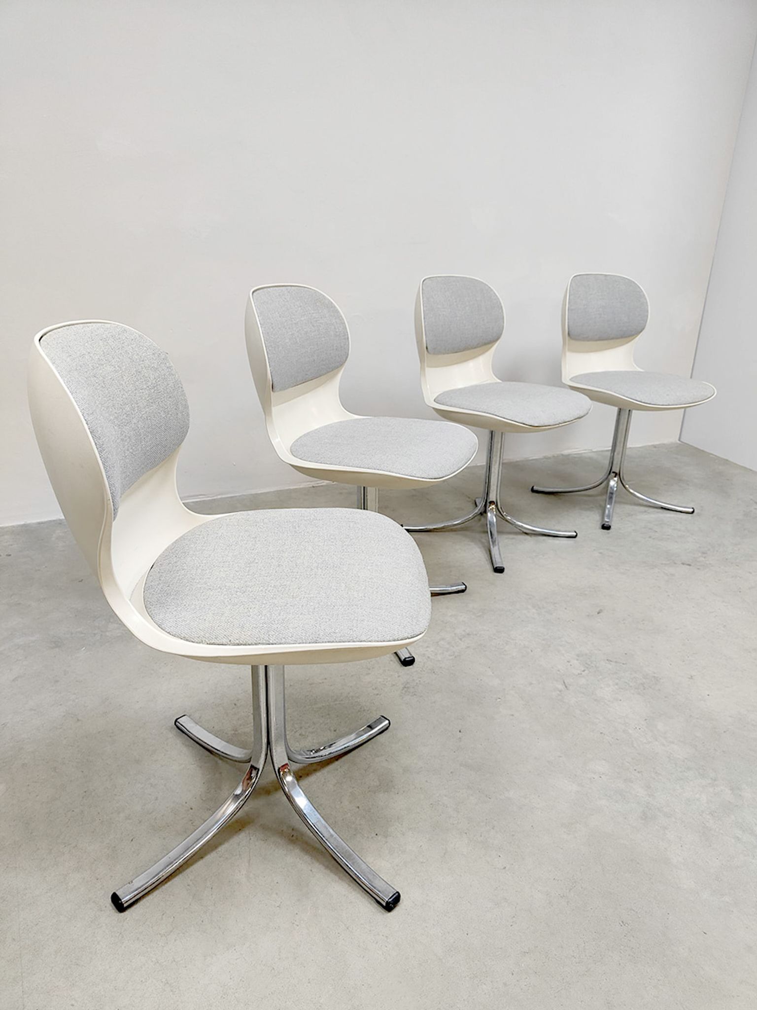Chaises de bureau de salle à manger vintage space age