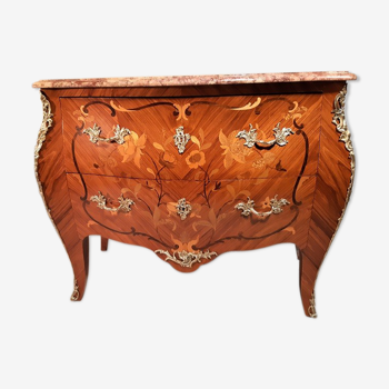 Comfortable style Louis XV rosewood, curved all sides, décor marked with flowers