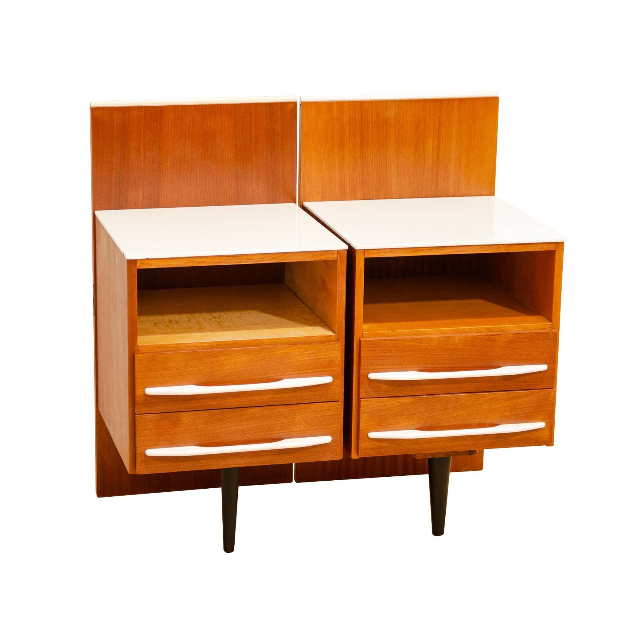 Paire de tables de chevet entièrement rénovées par Mojmír Požár, années 1960, Tchécoslovaquie
