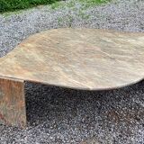 Table basse design des années 70 en marbre