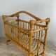 Porte-revue vintage en rotin