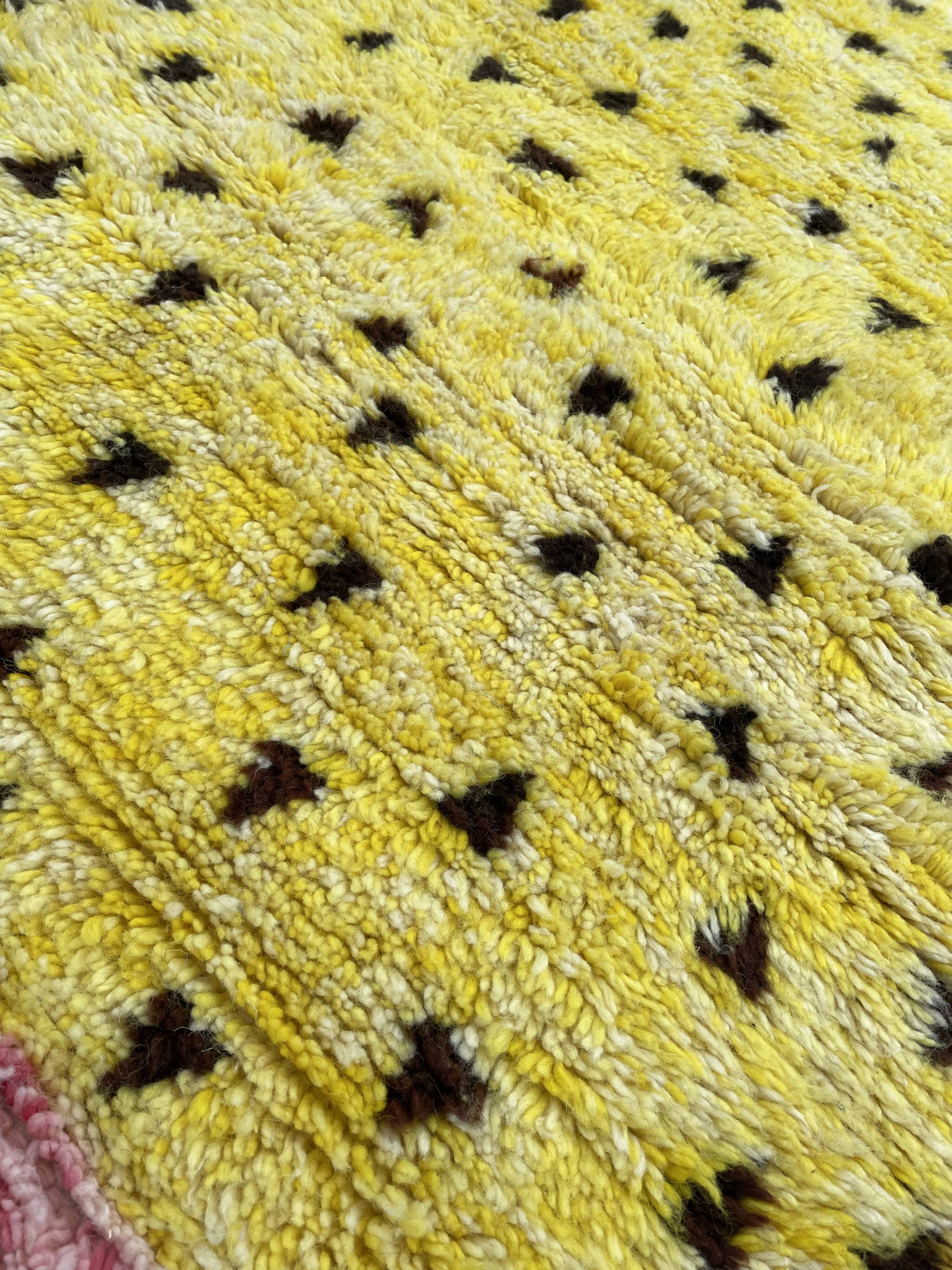 Moroccan carpet 200x290 cm