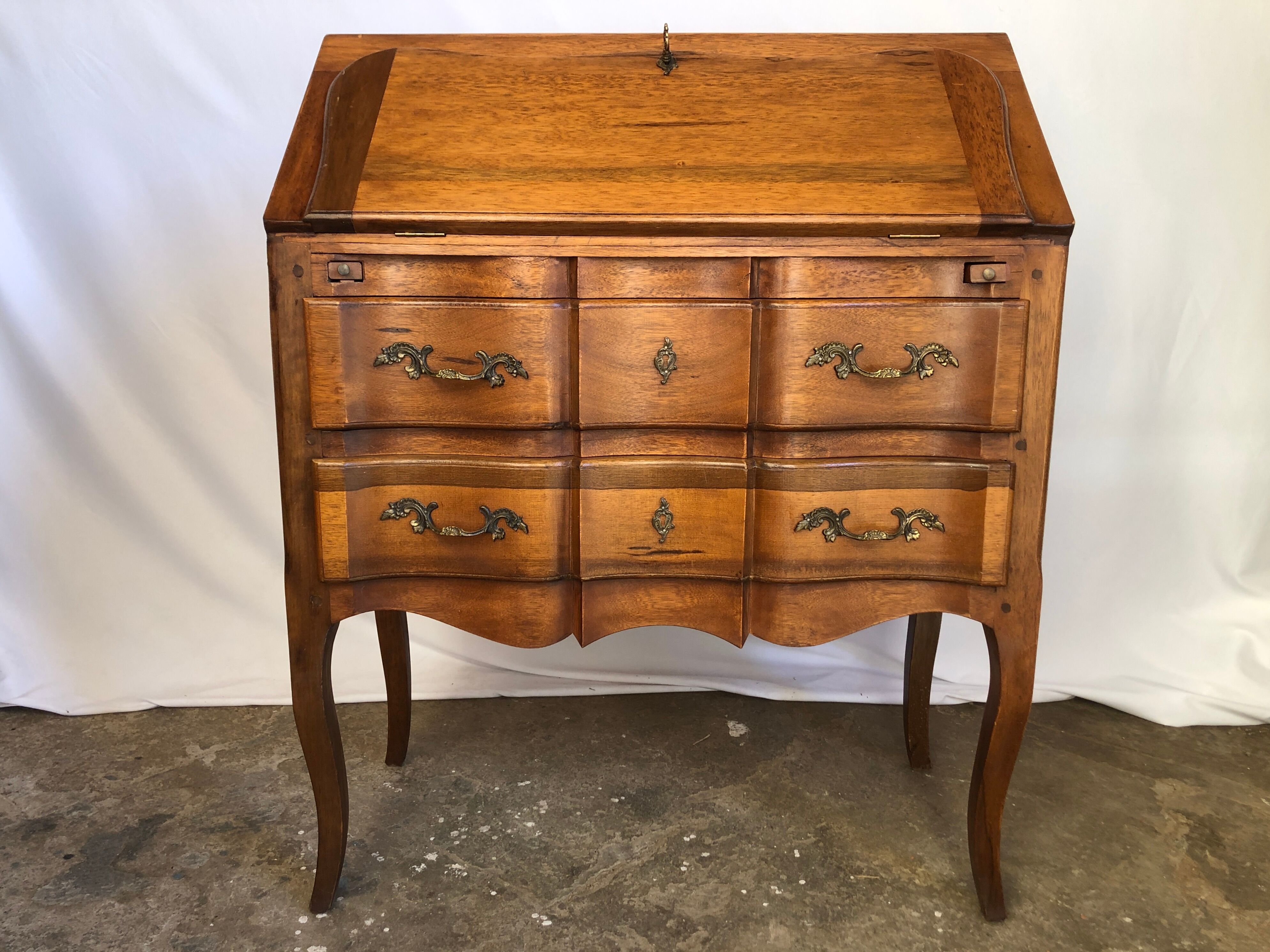 Louis XV donkey back desk in oak