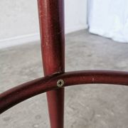 Tabouret de pub irlandais vintage : assise en cuir vert, bois courbé, style Thonet