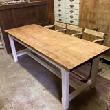 Farm table