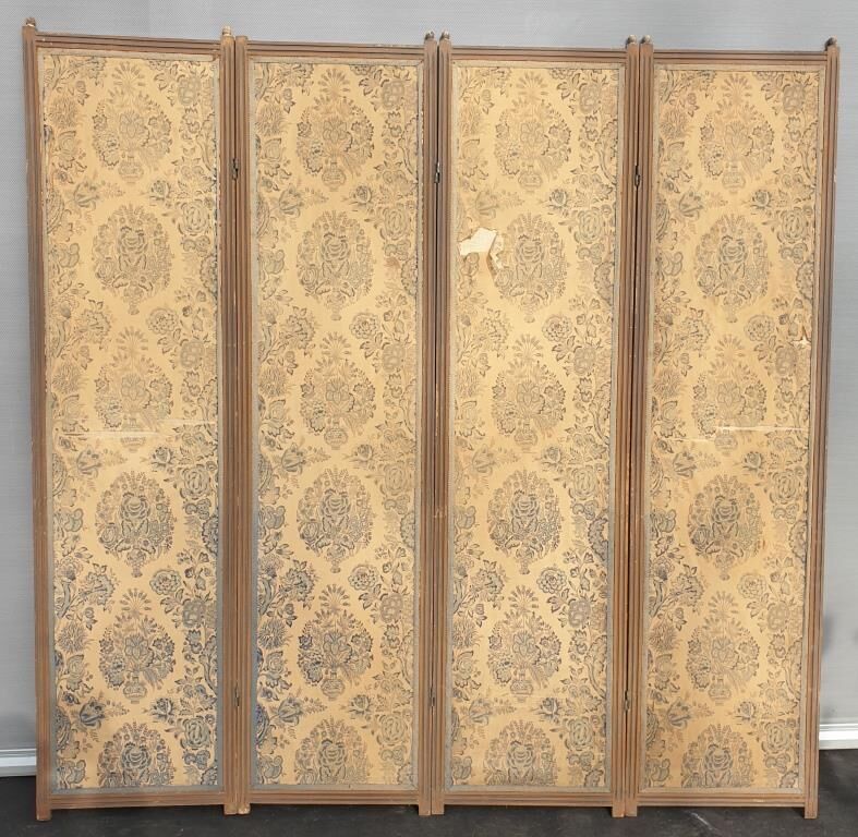 Screen 4 fronts of Indian wood and fabrics and silk at the end of the 19th century