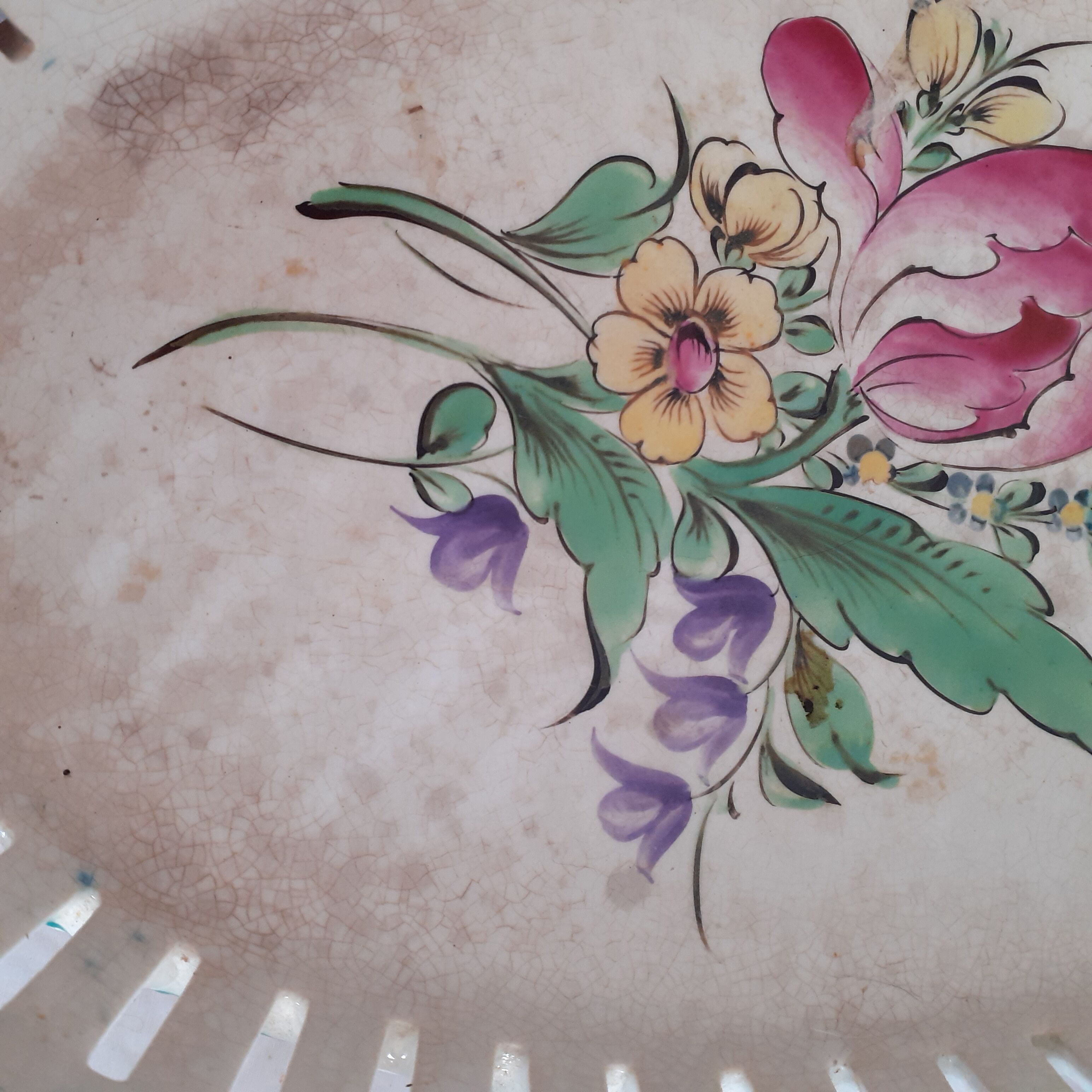 Set of earthenware Lunéville: small plate, oval dish + basket. Openwork edges.