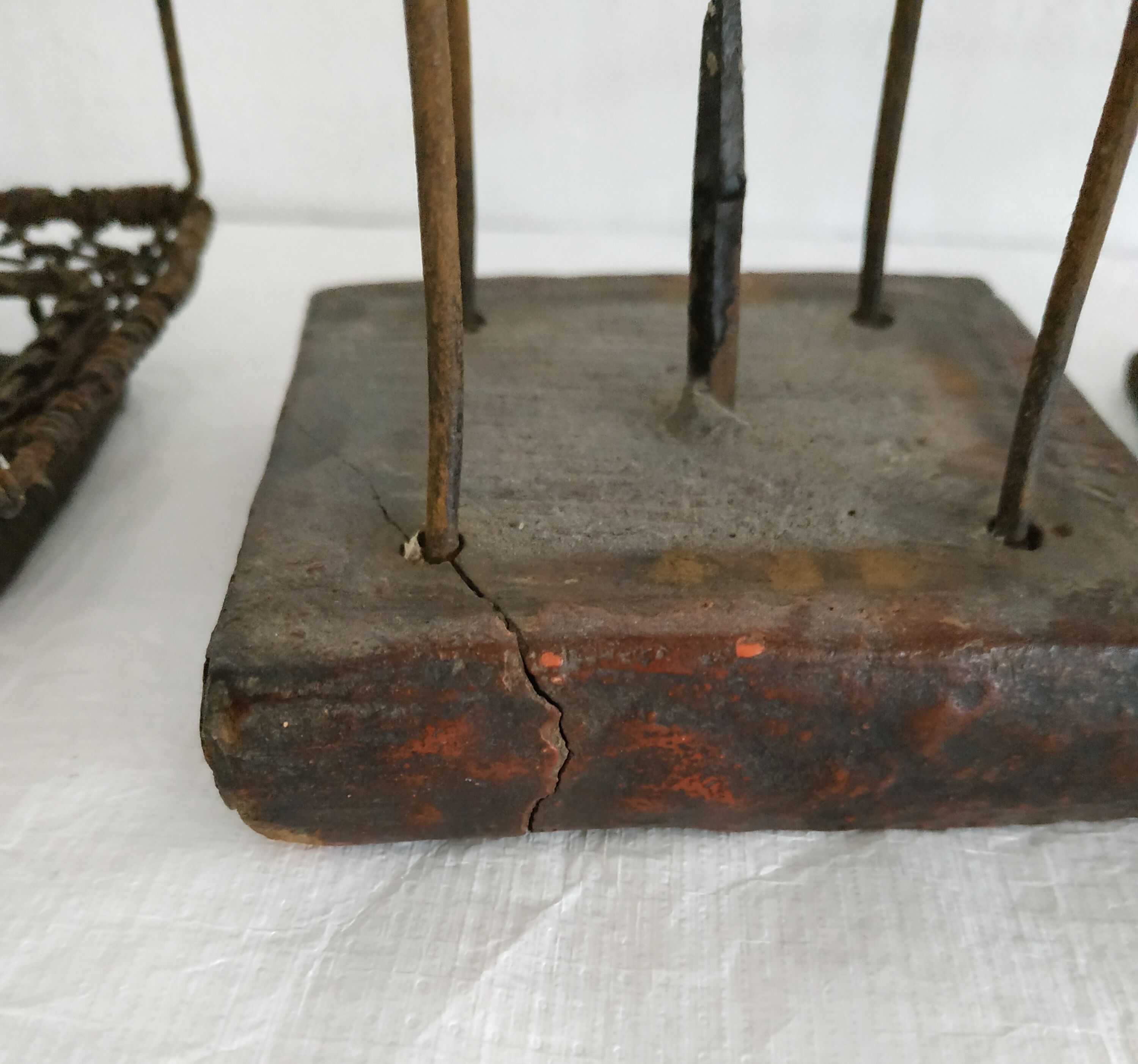 Metal lantern to place a candle
