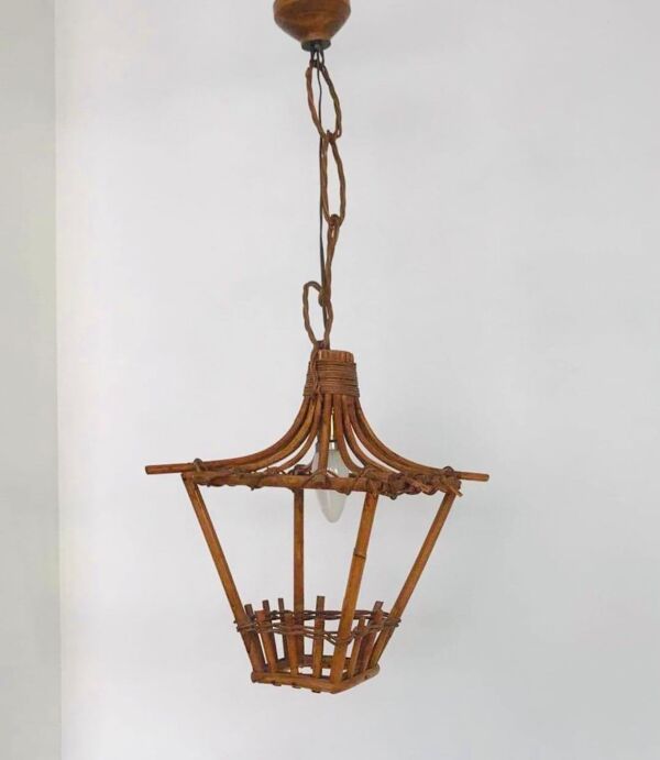 Lampe vintage en rotin, luminaire ancien osier à suspendre