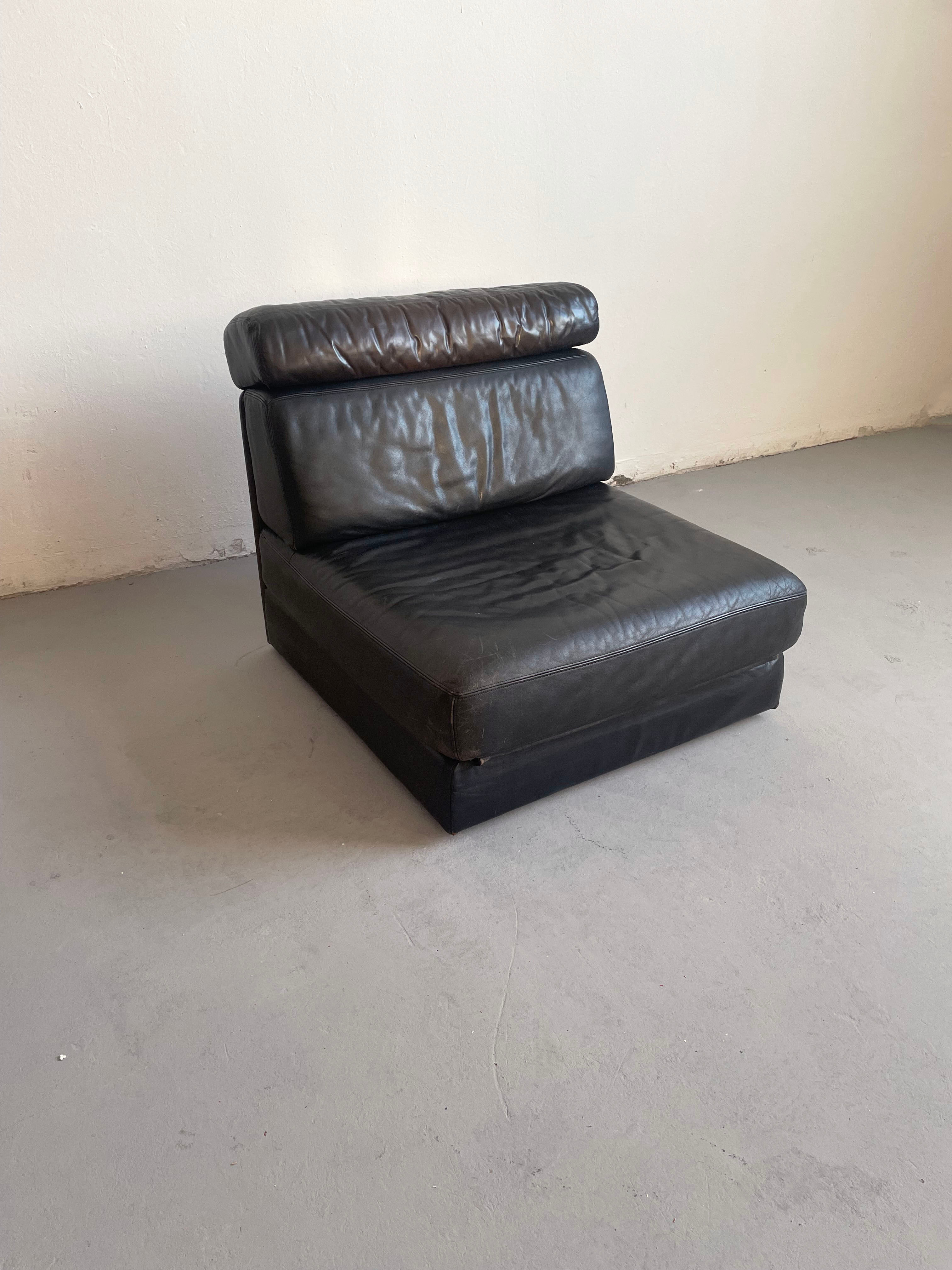 De sede 'ds-77' sofa bed in black leather, 1-seater module