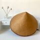 Chapeau asiatique tressé