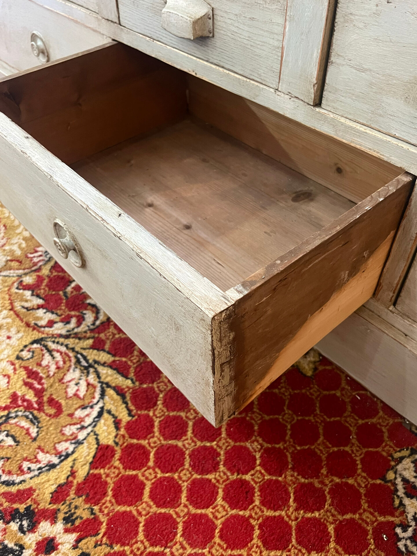 Meuble de métier à tiroirs