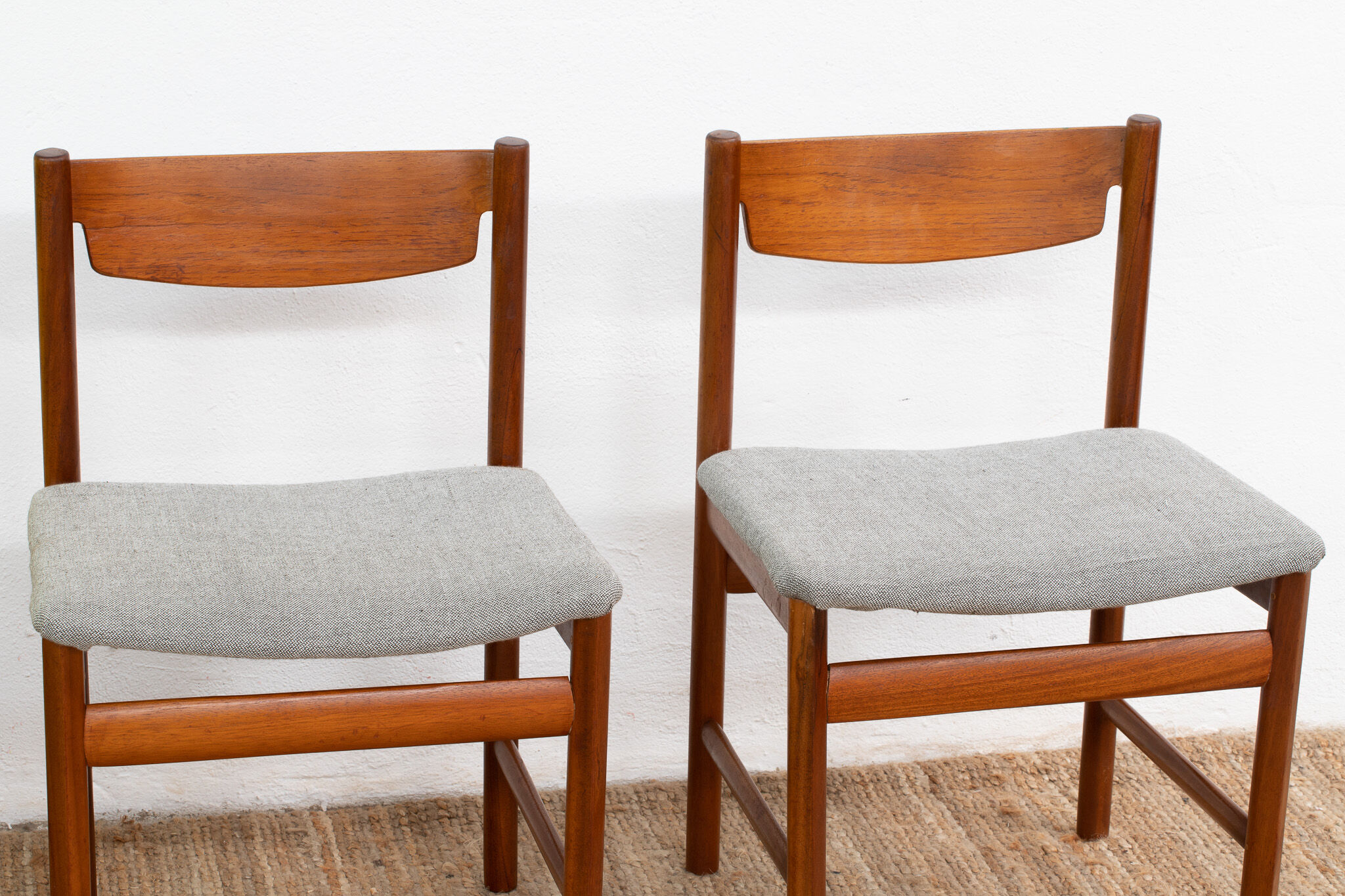 4 chaises scandinaves vintage – 44 cm