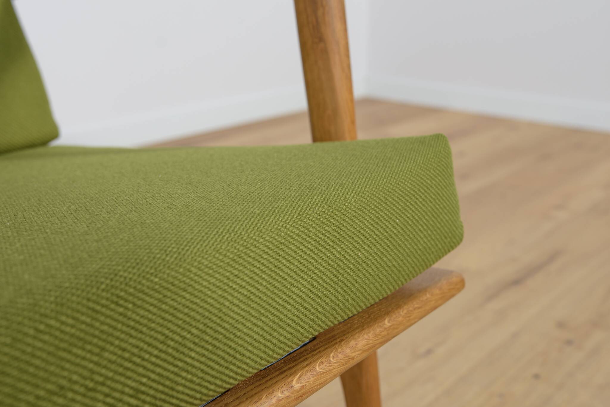 Model 300-139 Armchair from Swarzędz Factory, 1960s